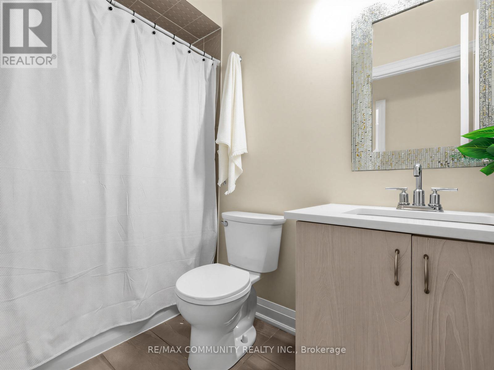 9 Clutterbuck Lane, Ajax, Ontario  L1T 0N6 - Photo 21 - E13042874