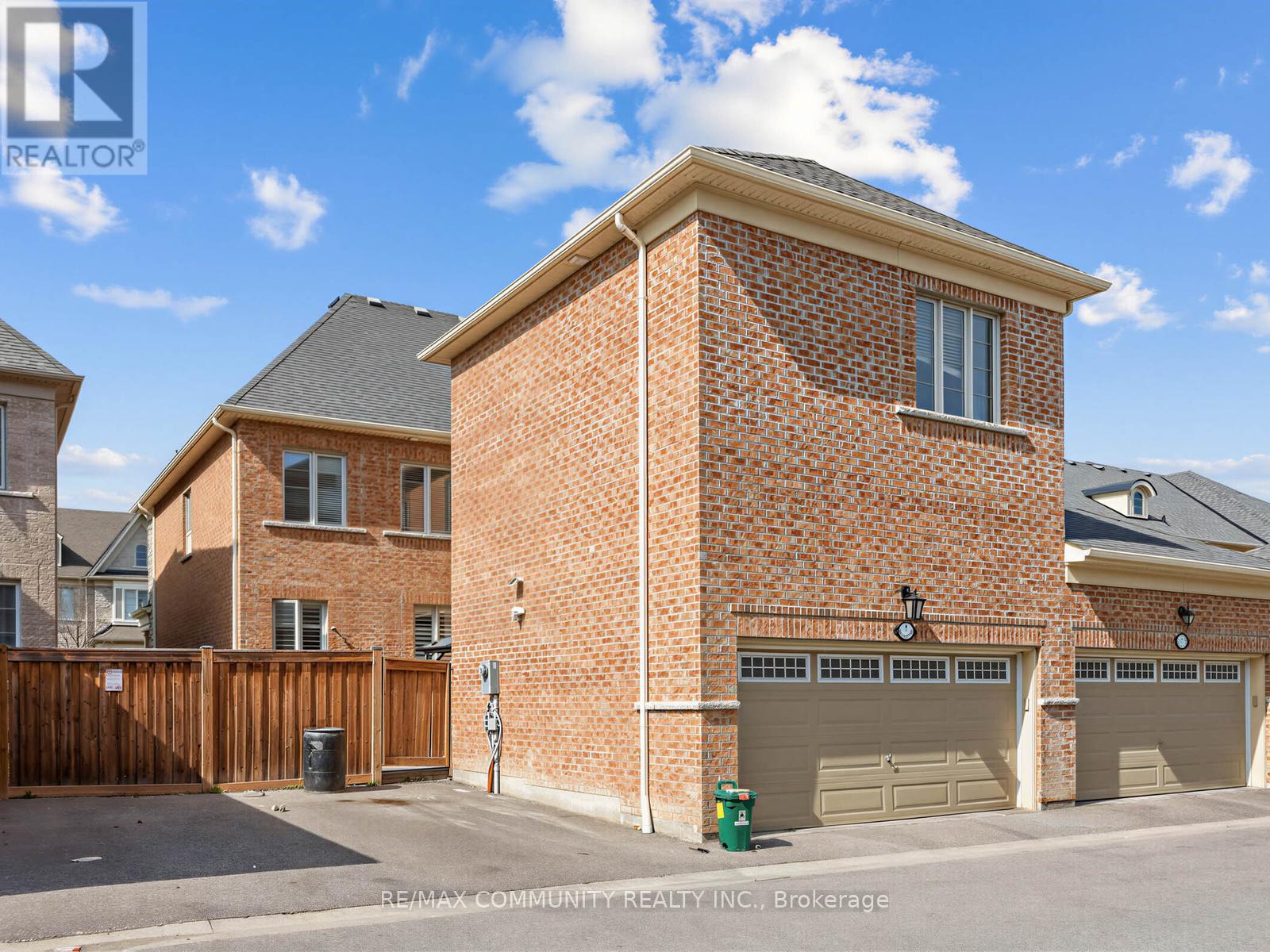 9 Clutterbuck Lane, Ajax, Ontario  L1T 0N6 - Photo 34 - E13042874