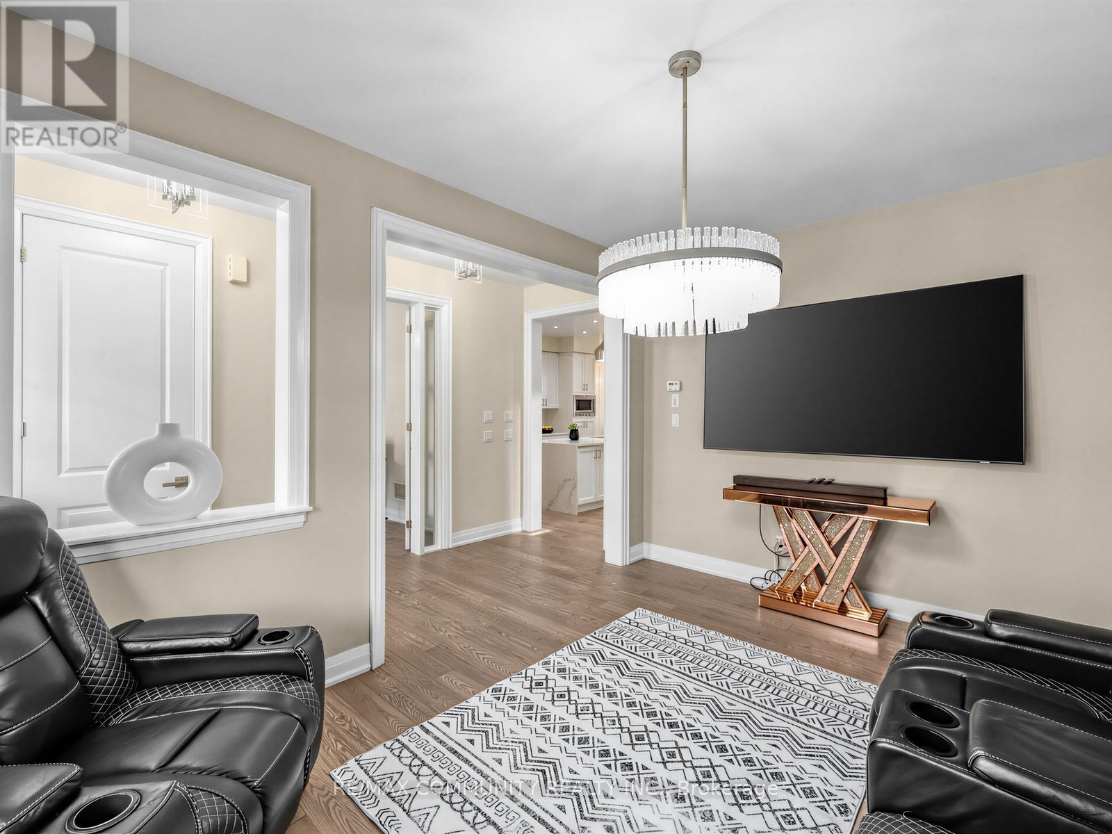 9 Clutterbuck Lane, Ajax, Ontario  L1T 0N6 - Photo 5 - E13042874