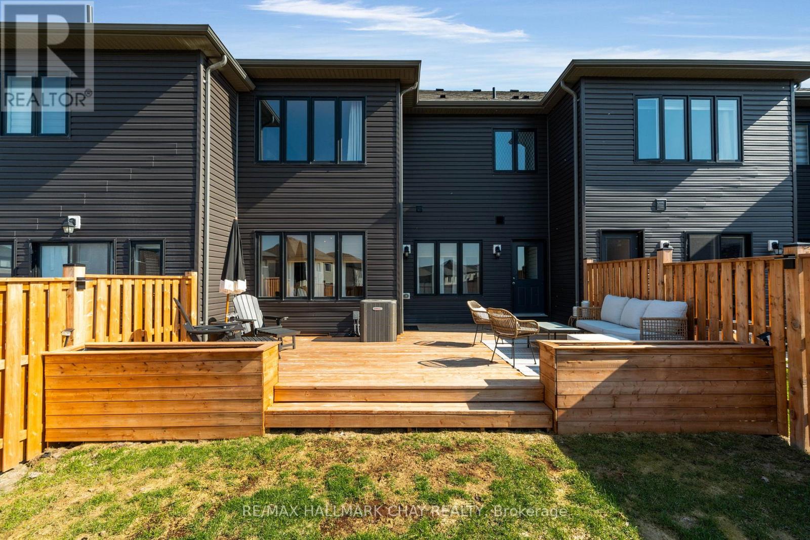 204 Rosanne Circle, Wasaga Beach, Ontario  L9Z 0N3 - Photo 31 - S13037386