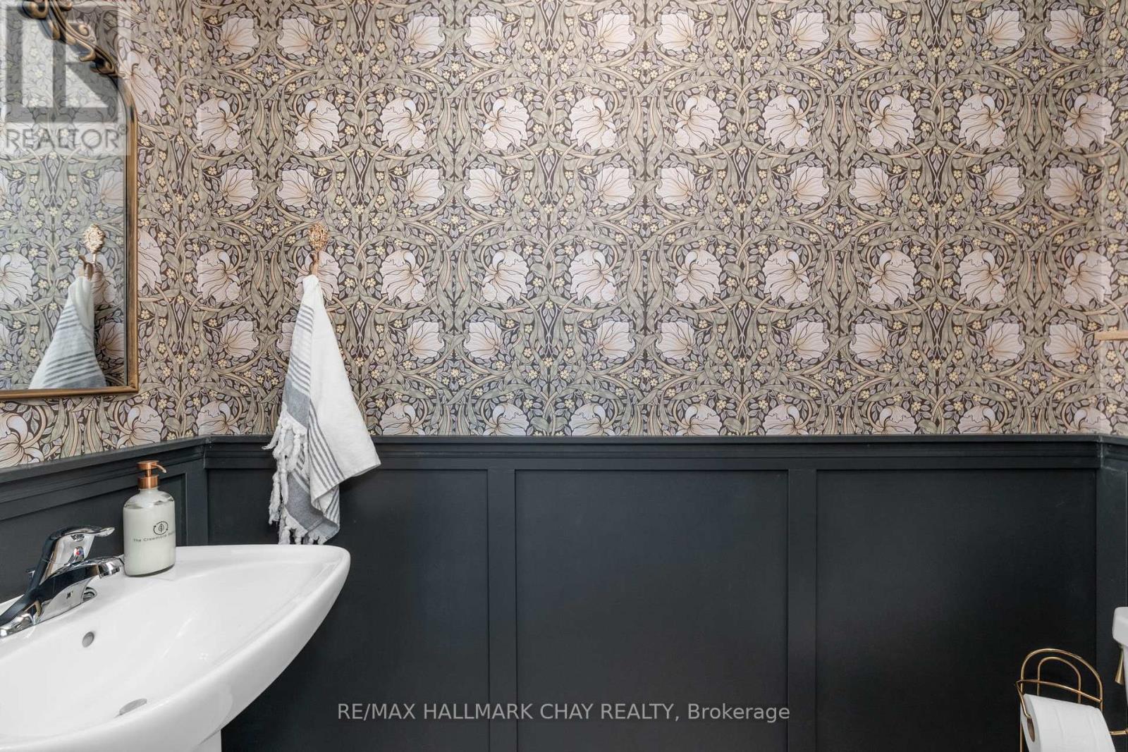 204 Rosanne Circle, Wasaga Beach, Ontario  L9Z 0N3 - Photo 30 - S13037386