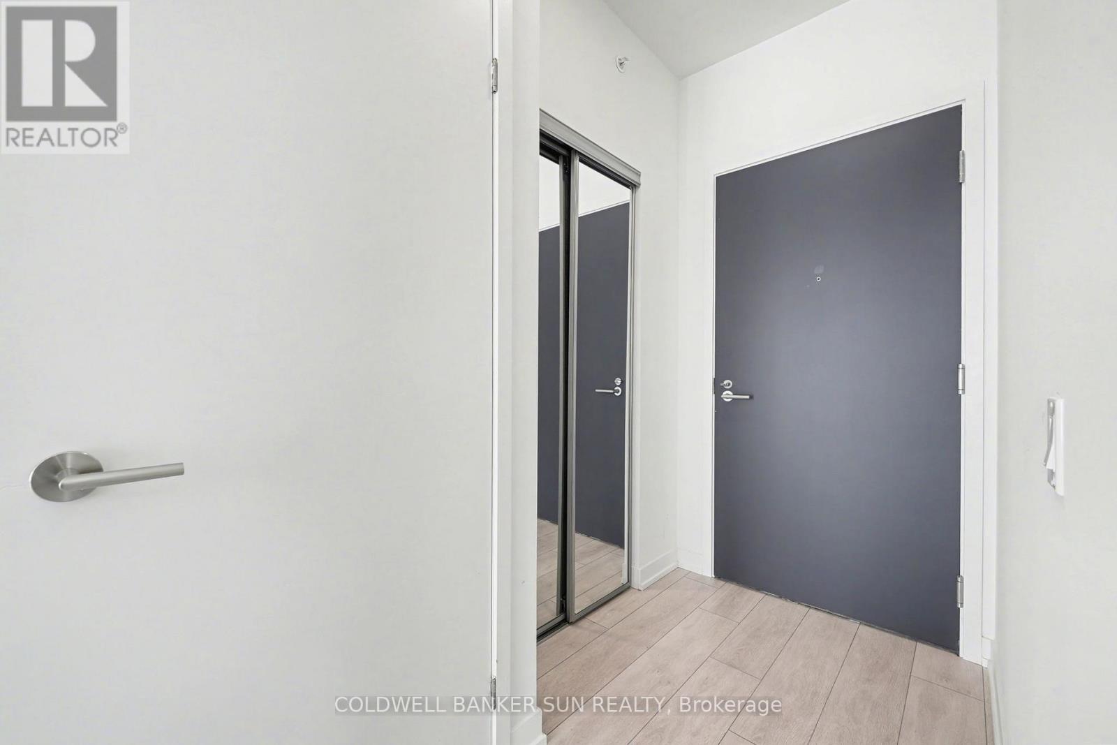 2009 - 39 Mary Street, Barrie, Ontario  L4N 1S9 - Photo 6 - S13042822