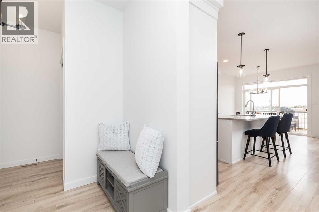 1180 Coalbrook Place W, Lethbridge, Alberta  T1J 5W7 - Photo 5 - A2295440