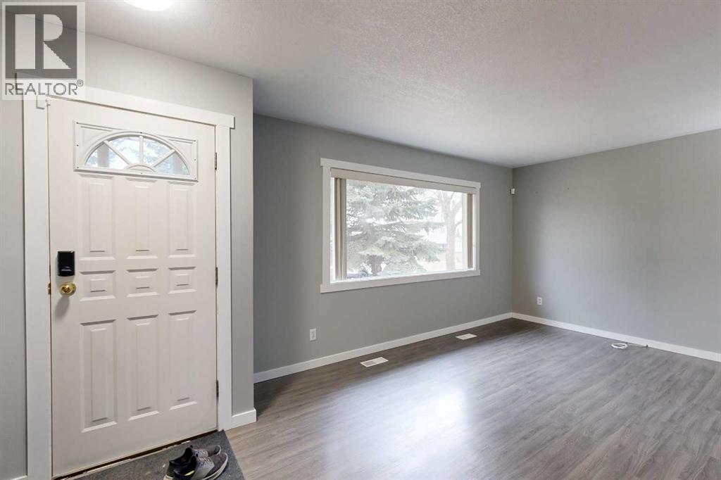 4019 57 Street, Stettler, Alberta  T4K 1H9 - Photo 2 - A2302877