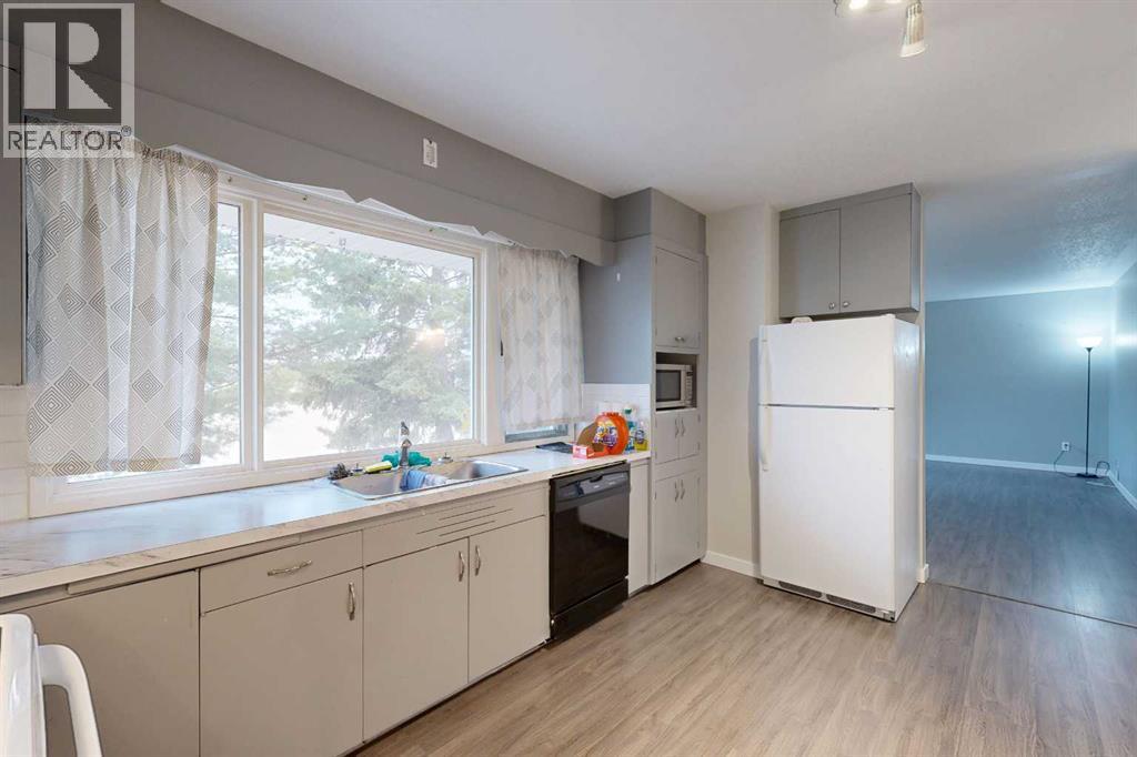 4019 57 Street, Stettler, Alberta  T4K 1H9 - Photo 9 - A2302877