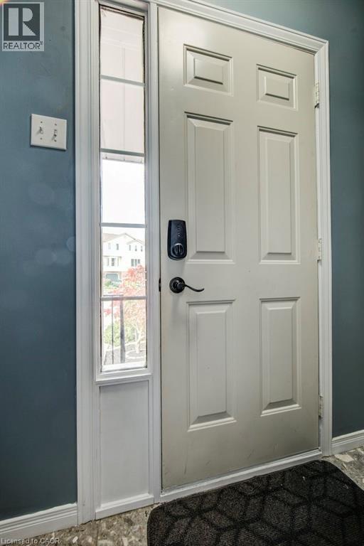 633 Grange Crescent, Waterloo, Ontario  N2T 2L9 - Photo 5 - 40818116