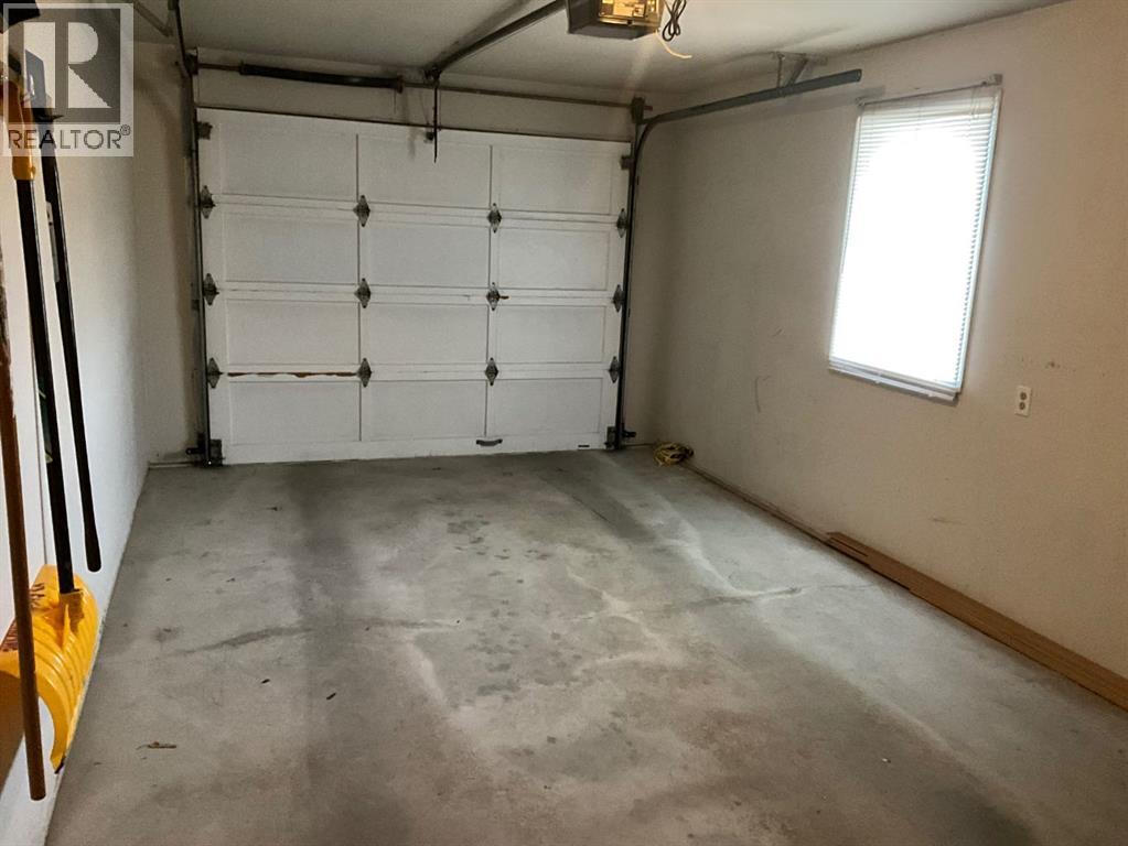 35 Ellis Street, Red Deer, Alberta  T4R 2C8 - Photo 22 - A2303899