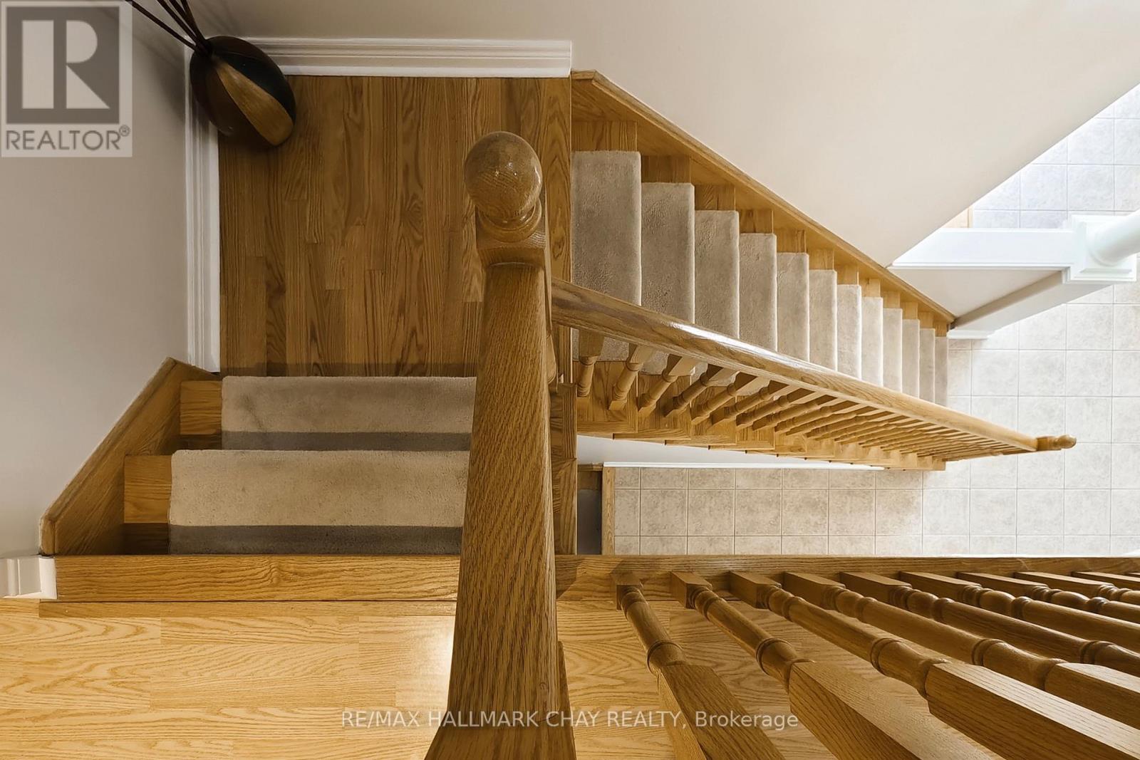 76 Cobblestone Court, Brampton, Ontario  L6R 2S4 - Photo 19 - W13042820