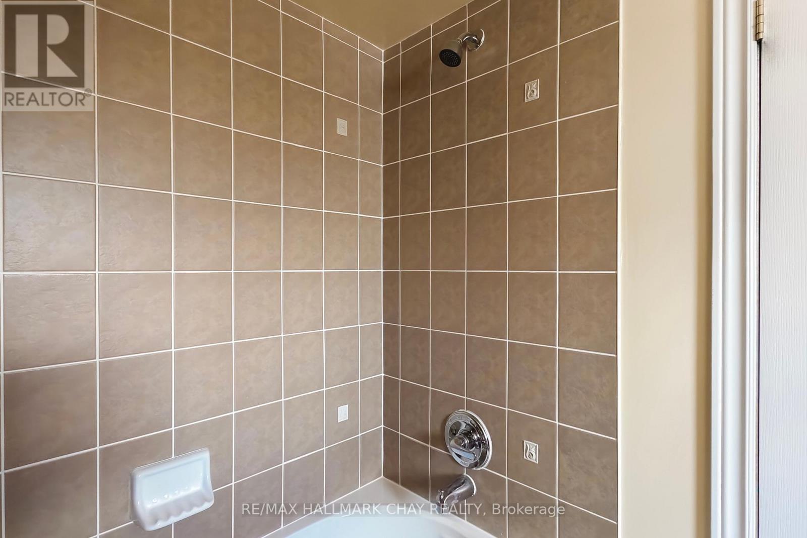 76 Cobblestone Court, Brampton, Ontario  L6R 2S4 - Photo 37 - W13042820