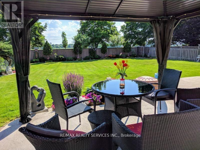 62 Fernbrook Crescent, Brampton, Ontario  L6Z 3N7 - Photo 49 - W13042840