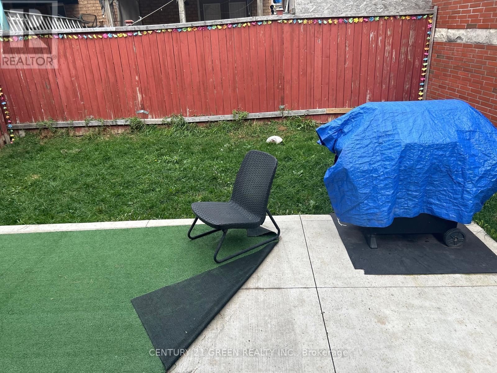 6 Oliti Court, Toronto, Ontario  M9L 3A3 - Photo 15 - W13042848