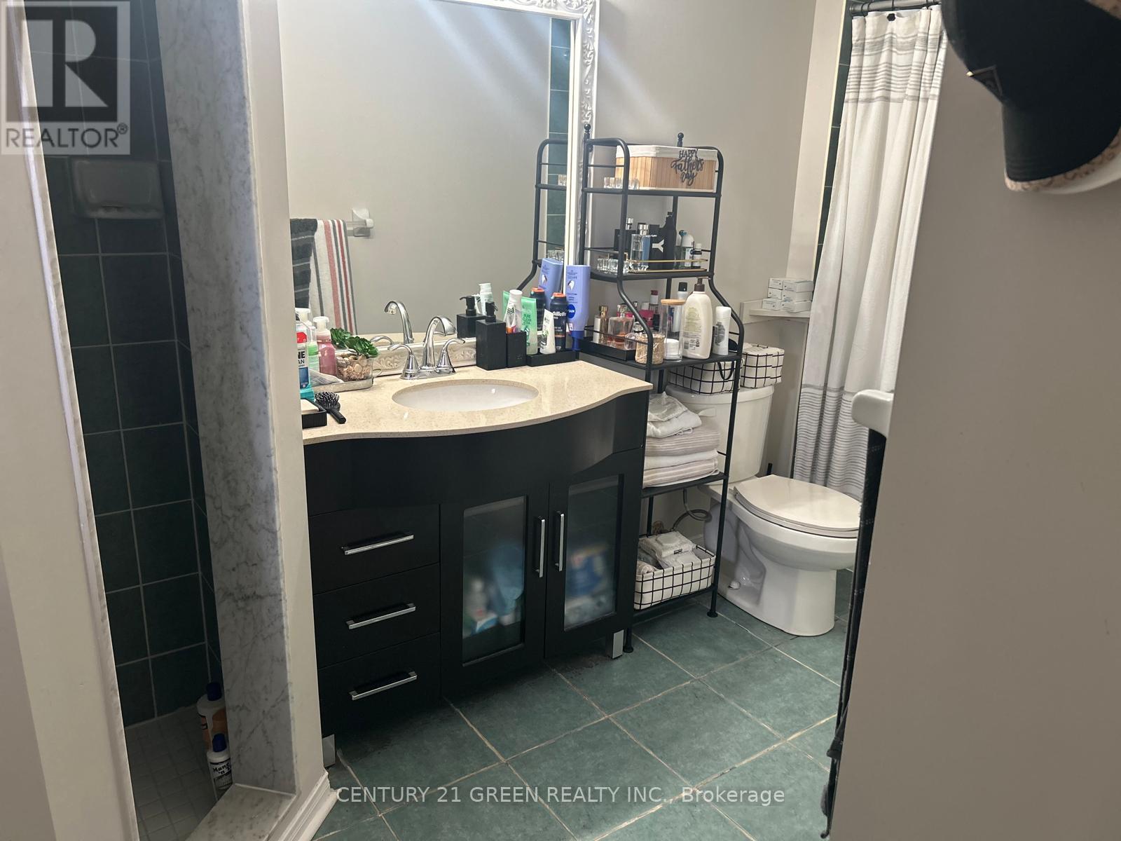 6 Oliti Court, Toronto, Ontario  M9L 3A3 - Photo 9 - W13042848