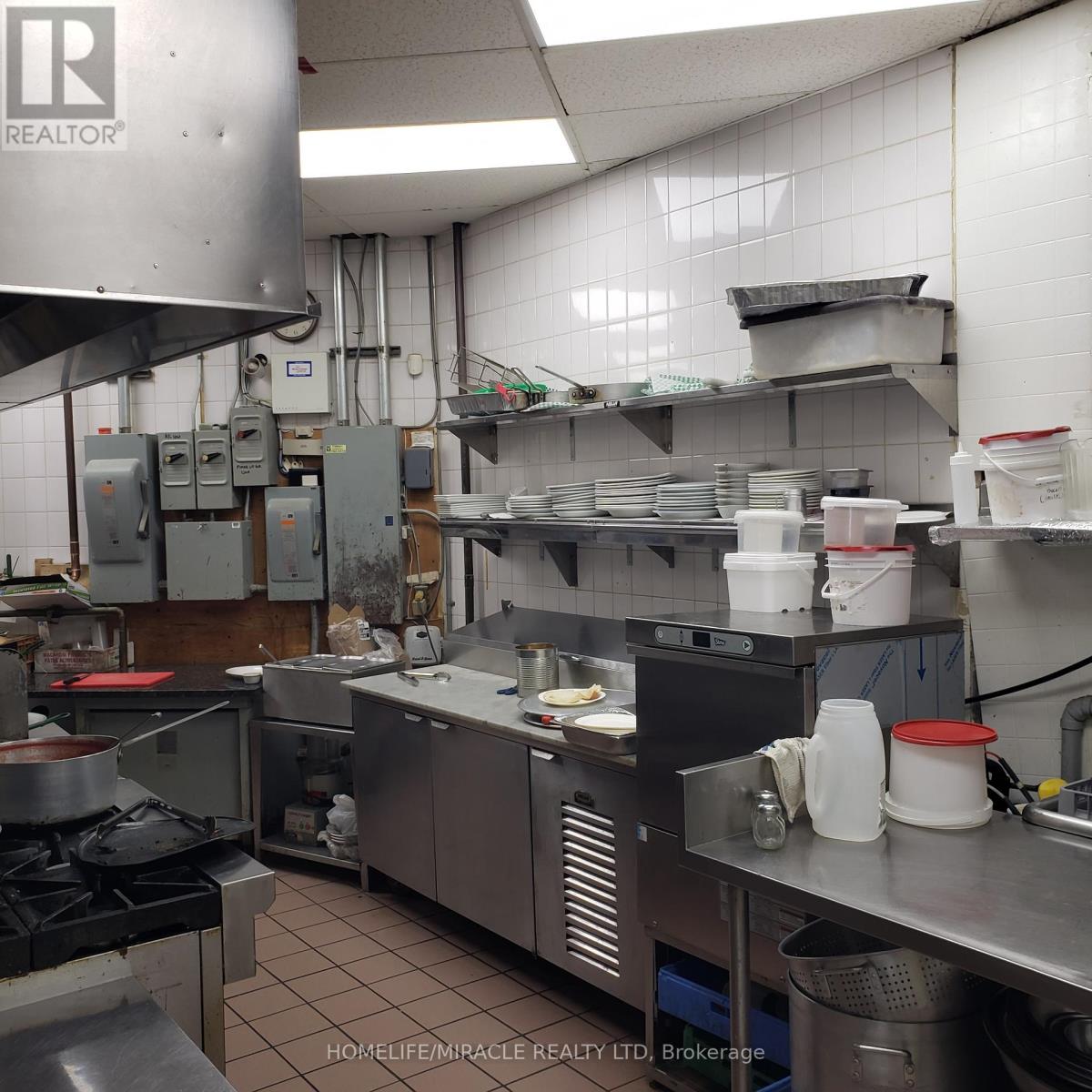 49 Matheson Boulevard E, Mississauga, Ontario  L4Z 2Y5 - Photo 13 - W13042902