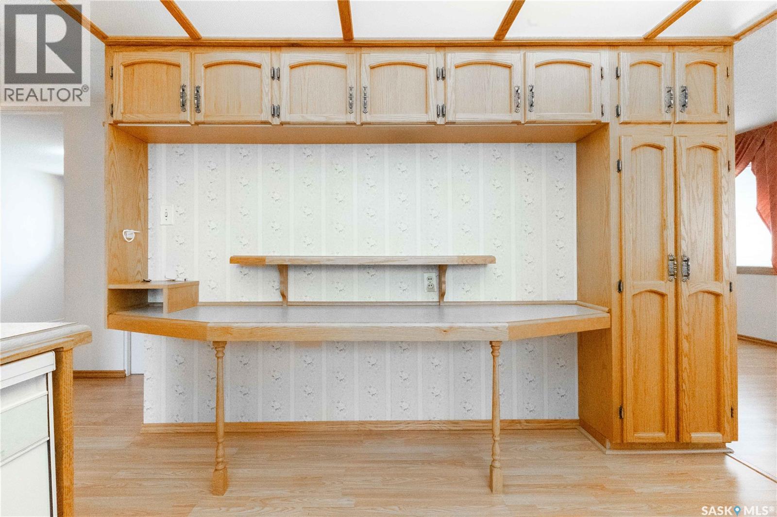 4515 Castle Road, Regina, Saskatchewan  S4S 4W6 - Photo 11 - SK033890