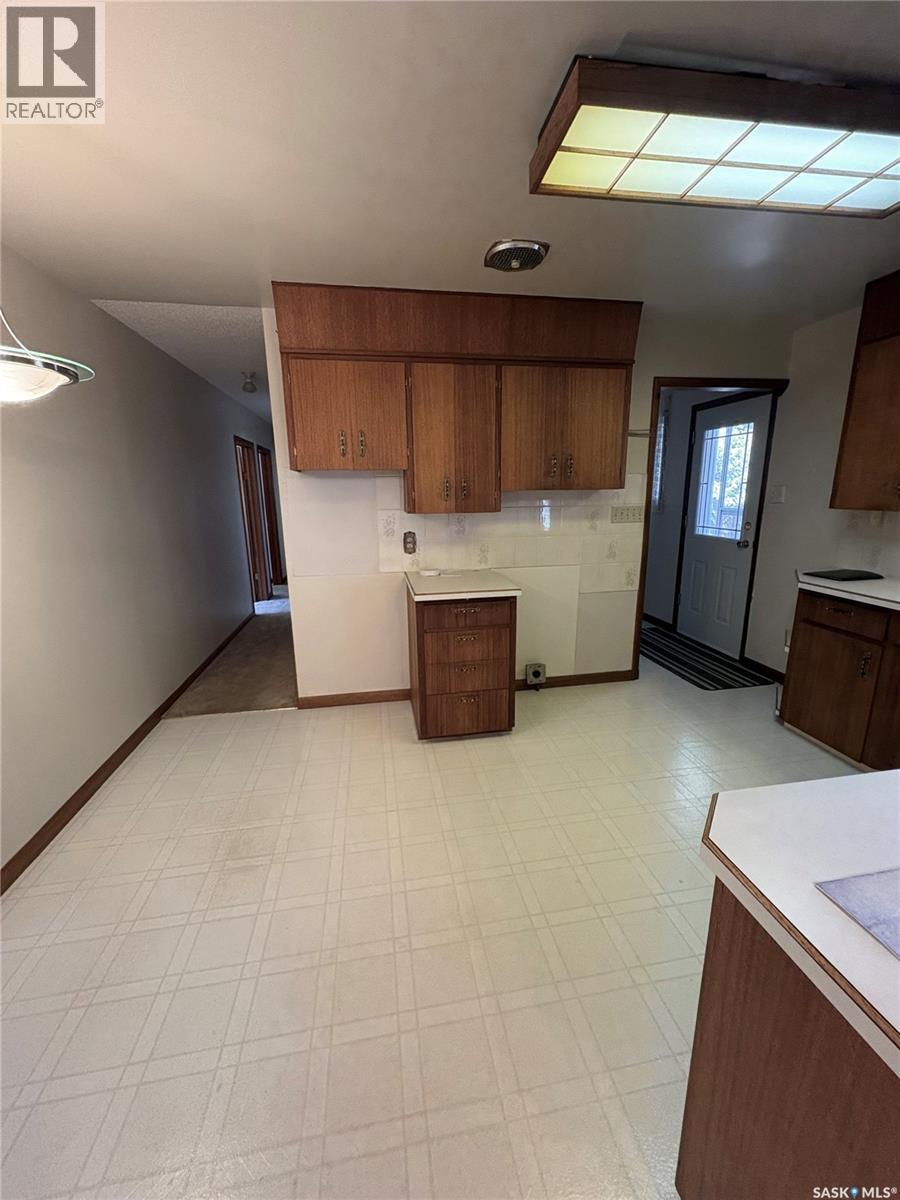 402 Fourth Street, Kipling, Saskatchewan  S0G 2S0 - Photo 9 - SK033861