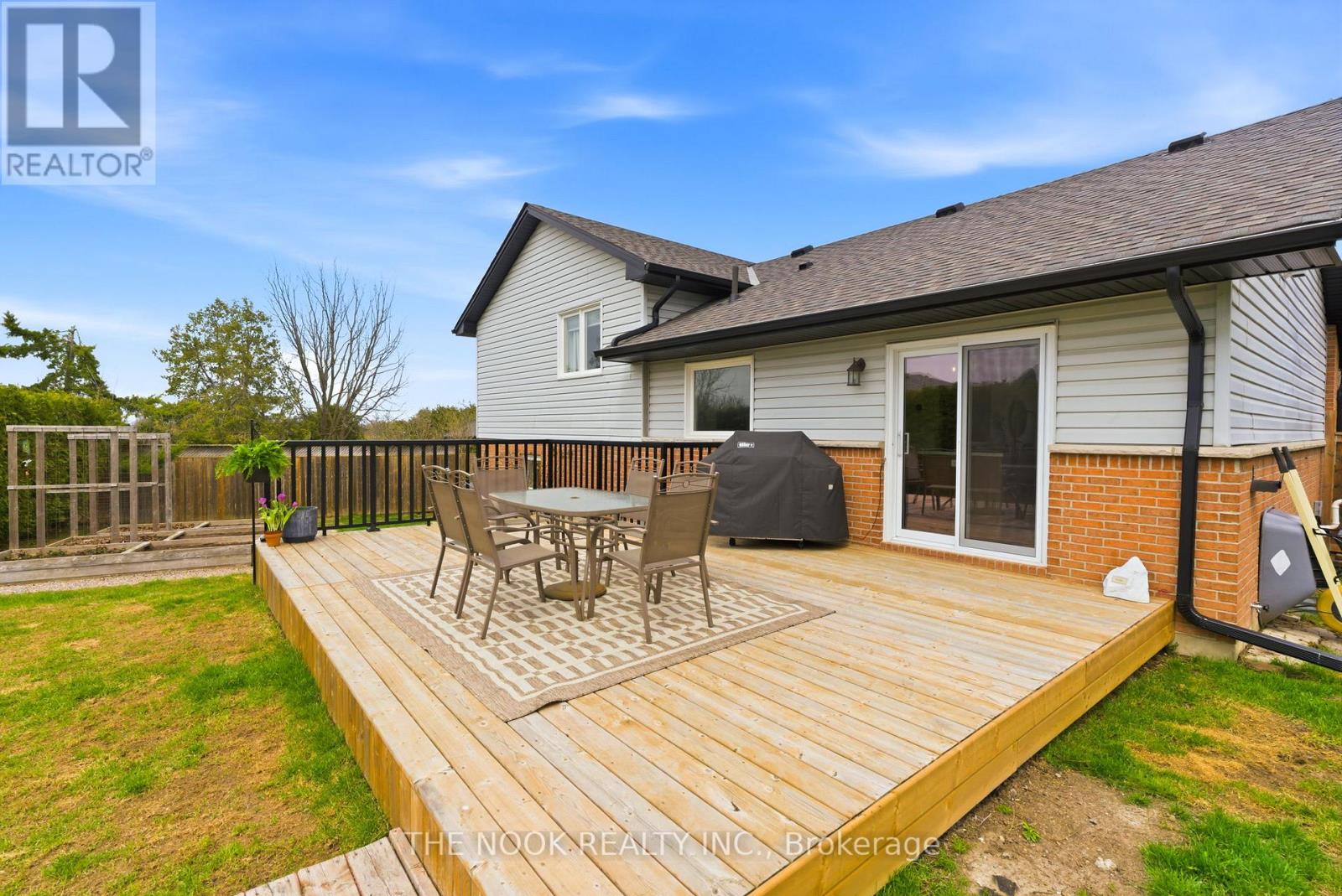 11 Lynn Crescent, Brock, Ontario  L0E 1E0 - Photo 45 - N12963428