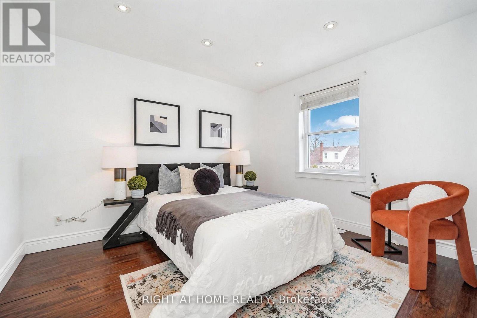 1083 Pharmacy Avenue, Toronto, Ontario  M1R 2H2 - Photo 16 - E13039328