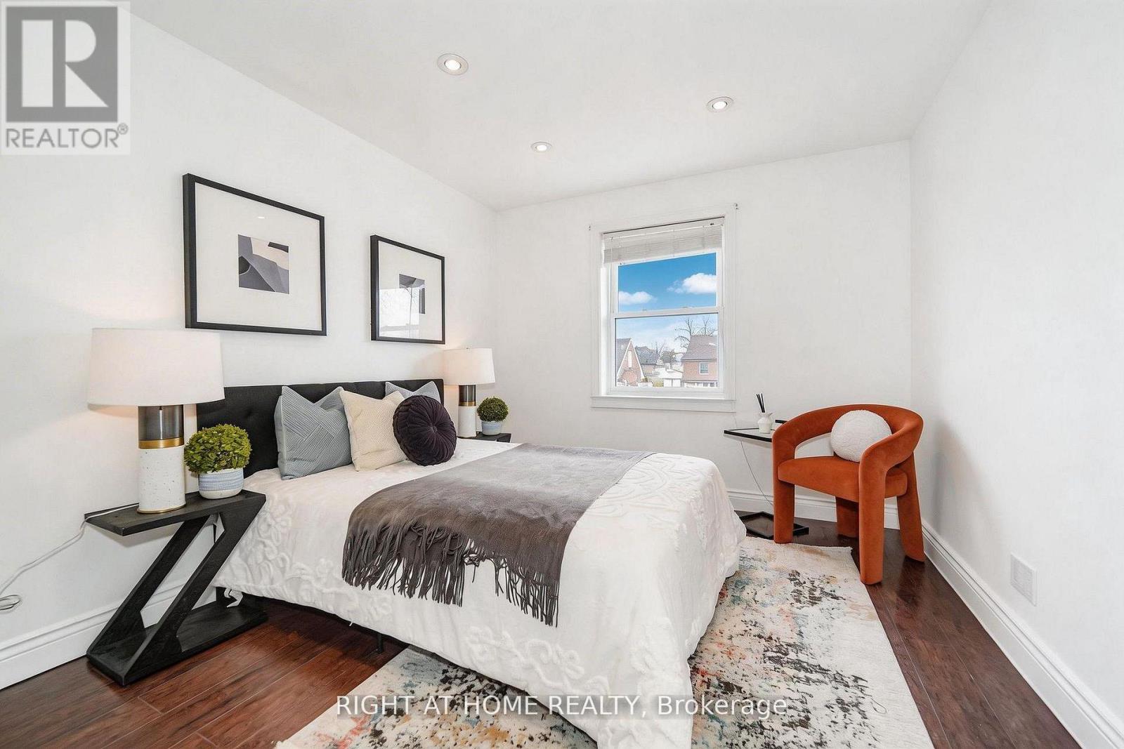 1083 Pharmacy Avenue, Toronto, Ontario  M1R 2H2 - Photo 18 - E13039328