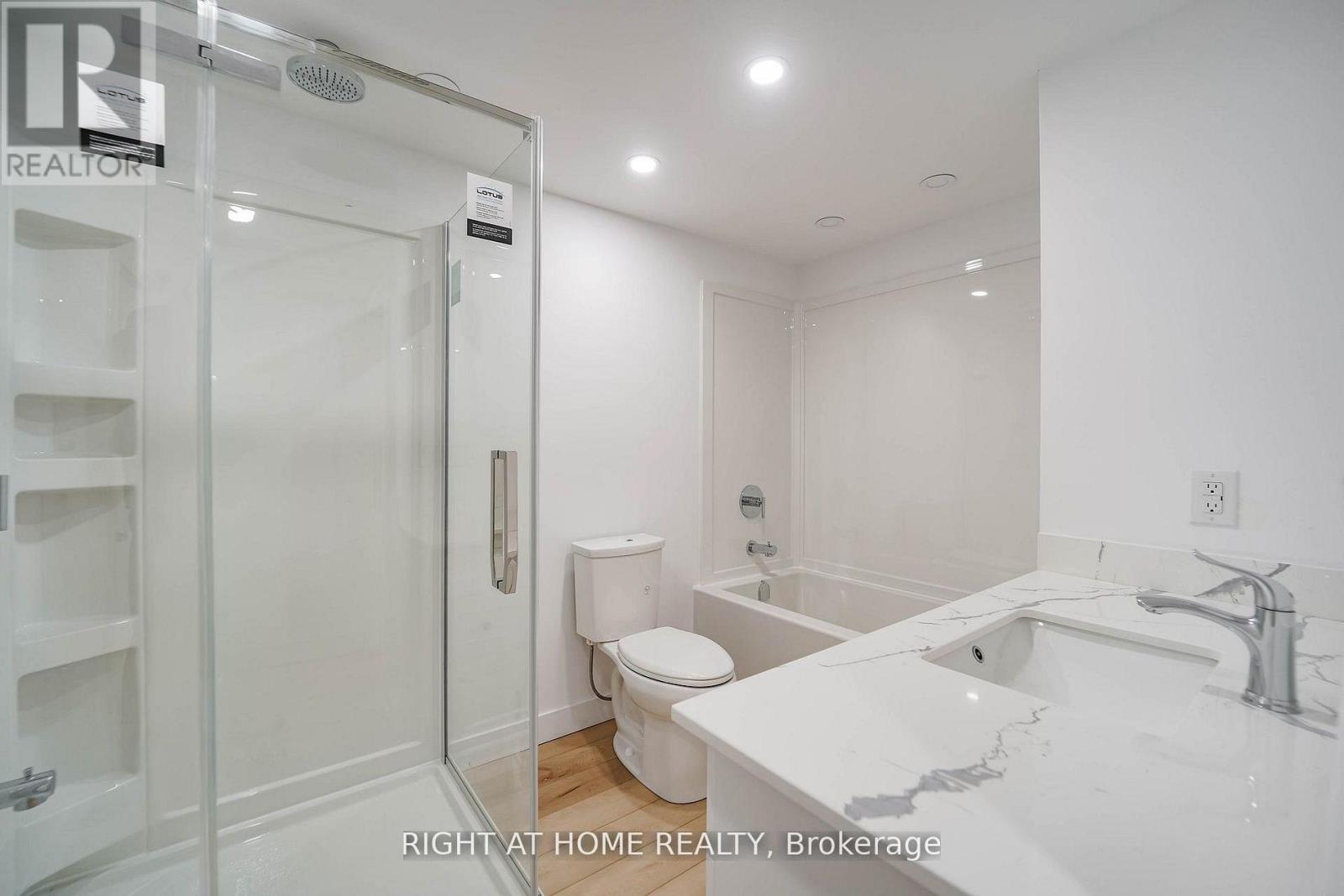 1083 Pharmacy Avenue, Toronto, Ontario  M1R 2H2 - Photo 30 - E13039328