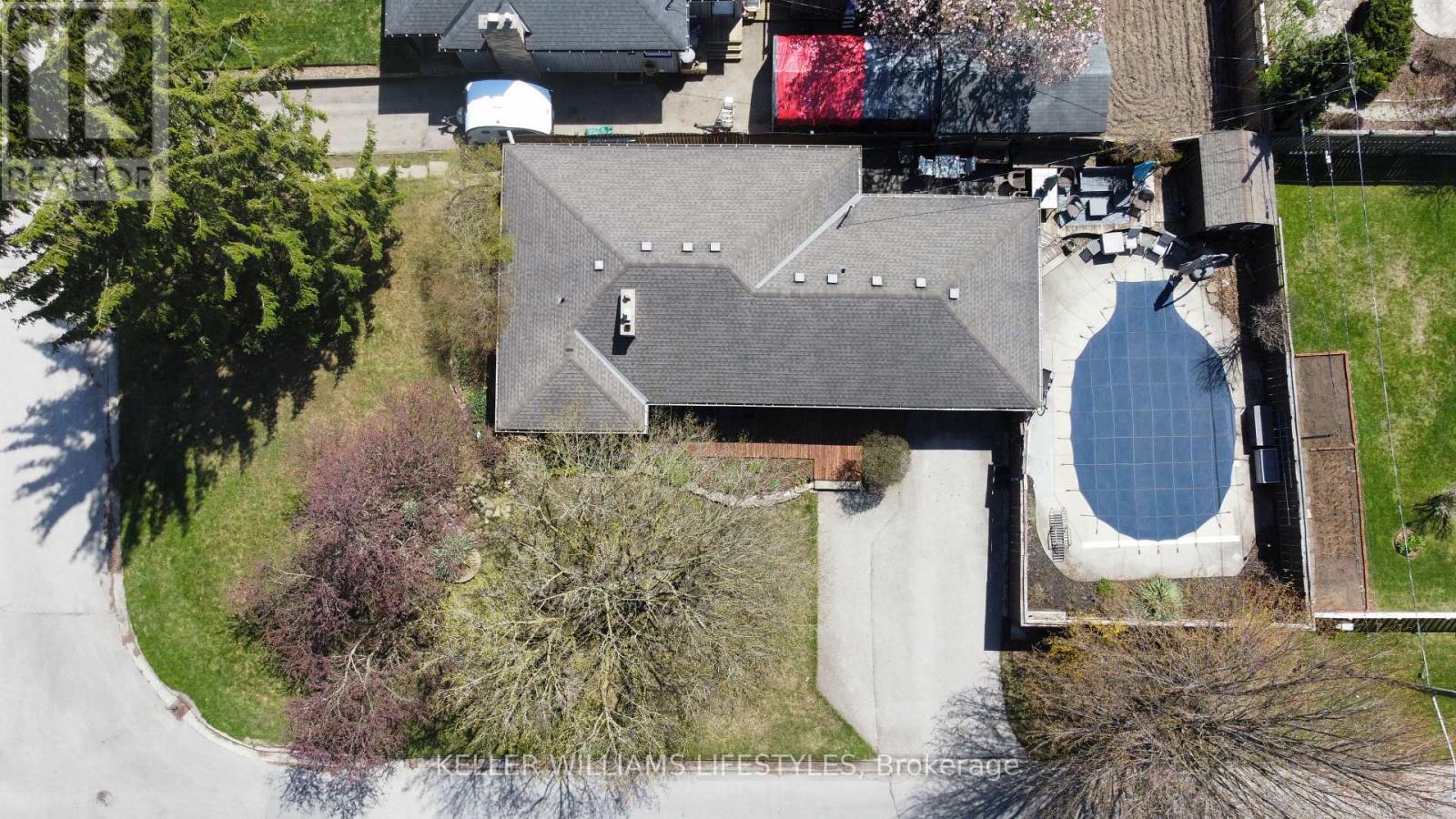 345 Glenrose Drive, London South, Ontario  N6K 2A9 - Photo 40 - X12847444