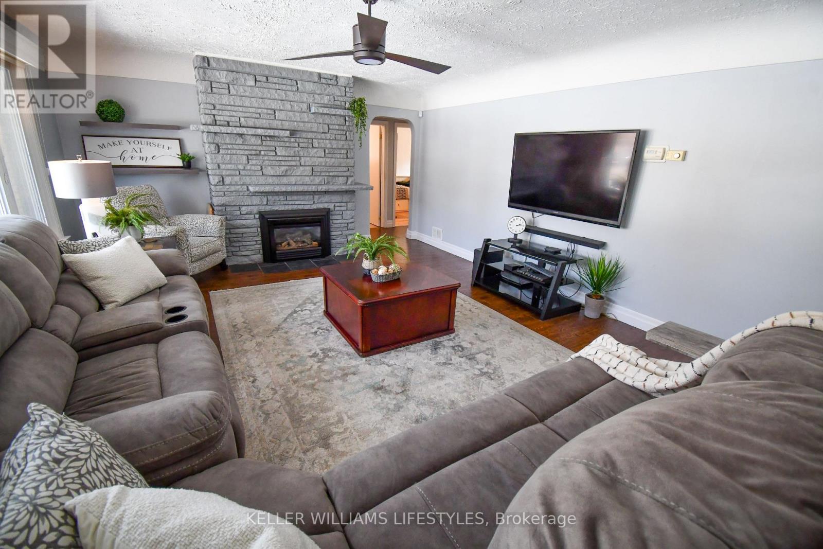 345 Glenrose Drive, London South, Ontario  N6K 2A9 - Photo 8 - X12847444