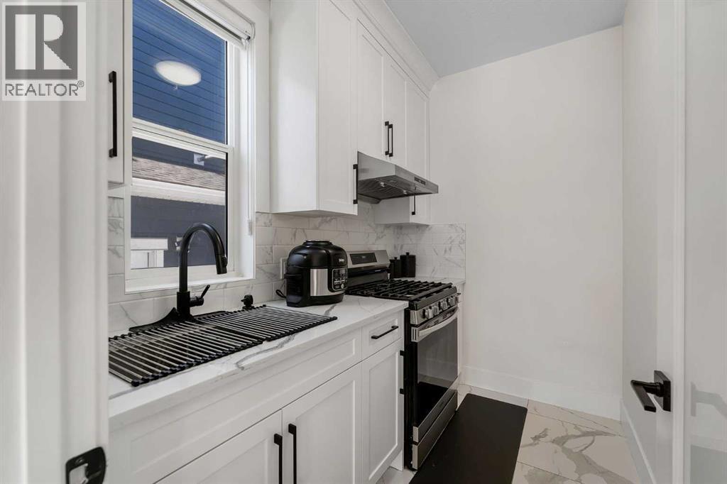 43 North Bridges Road SW, Langdon, Alberta  T0J 1X3 - Photo 12 - A2304978