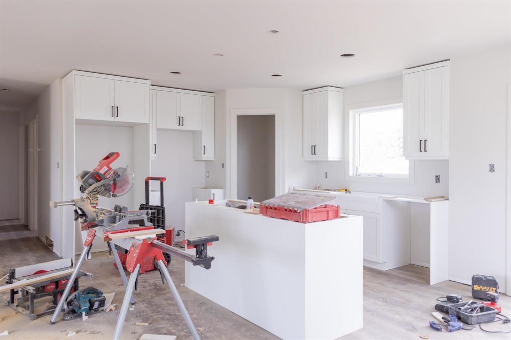 72 Sterling Crescent, Steinbach, Manitoba  R5G 3A5 - Photo 2 - 202608215