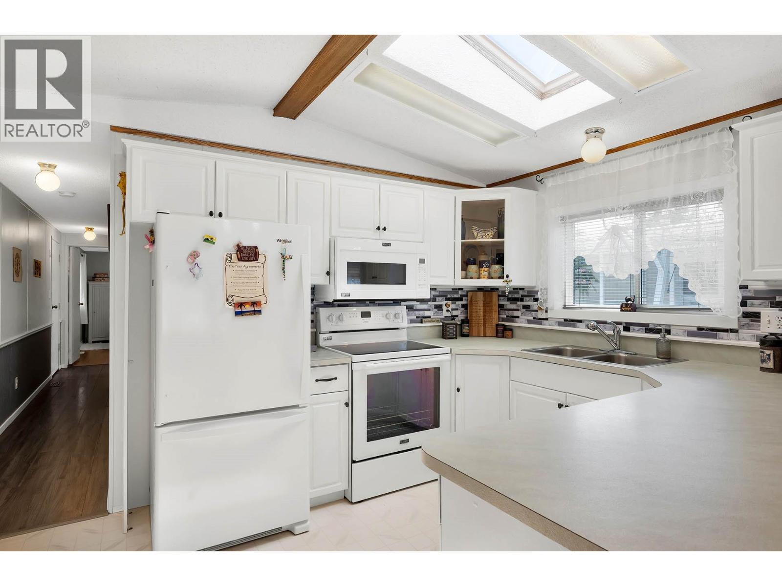 2400 Oakdale Way Unit# 30, Kamloops, British Columbia  V2B 6W7 - Photo 11 - 10384826