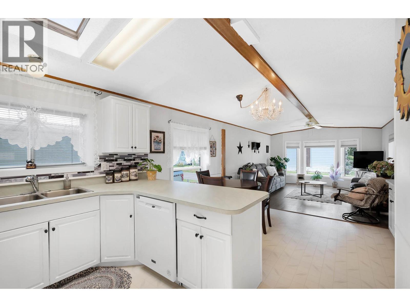 2400 Oakdale Way Unit# 30, Kamloops, British Columbia  V2B 6W7 - Photo 13 - 10384826