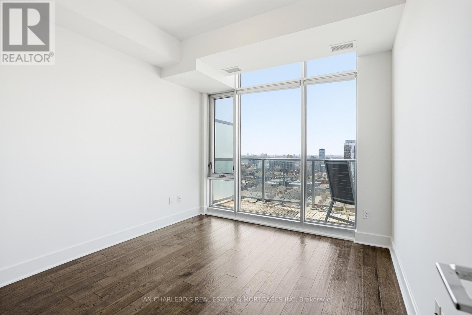 1701 - 255 Bay Street, Ottawa, Ontario  K1R 0C5 - Photo 19 - X12944510