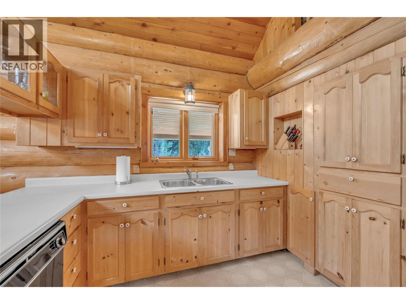 2481 Coalmont Road, Coalmont-Tulameen, British Columbia  V0H 1G0 - Photo 23 - 10383086