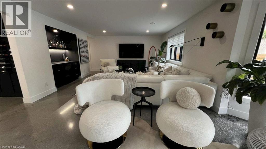 10118 John Street, Grand Bend, Ontario  N0M 1T0 - Photo 16 - 40823361