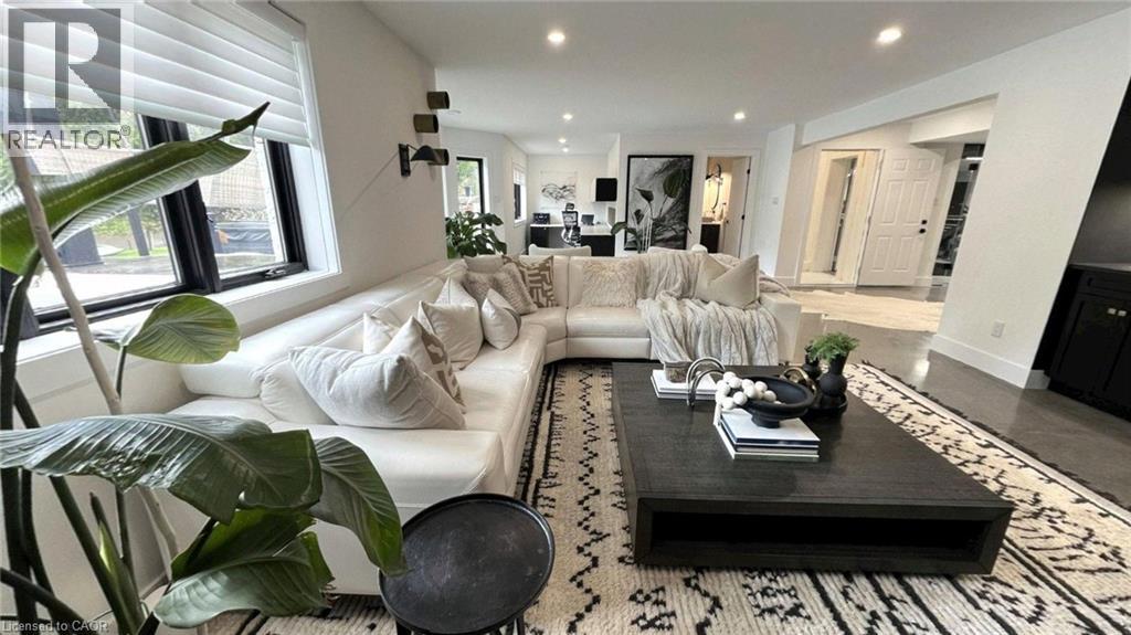 10118 John Street, Grand Bend, Ontario  N0M 1T0 - Photo 17 - 40823361