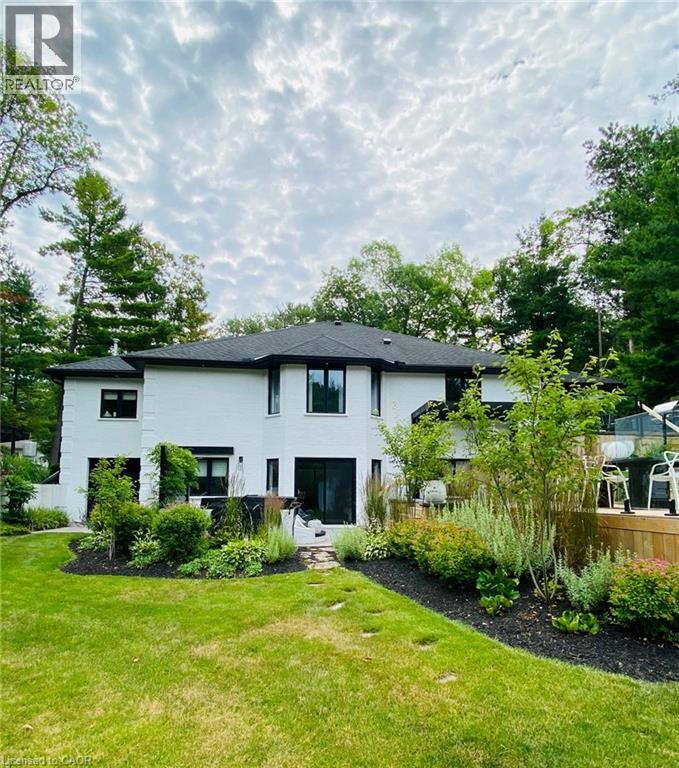 10118 John Street, Grand Bend, Ontario  N0M 1T0 - Photo 28 - 40823361