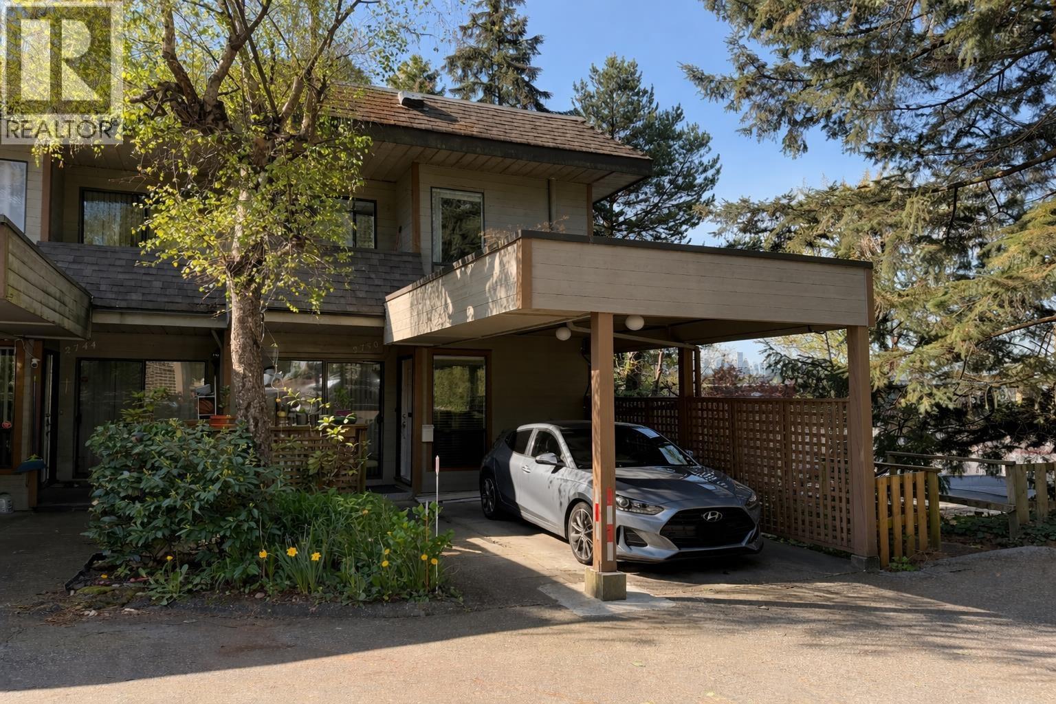 2750 Kingsford Avenue, Burnaby, British Columbia  V5B 4V4 - Photo 2 - R3113977