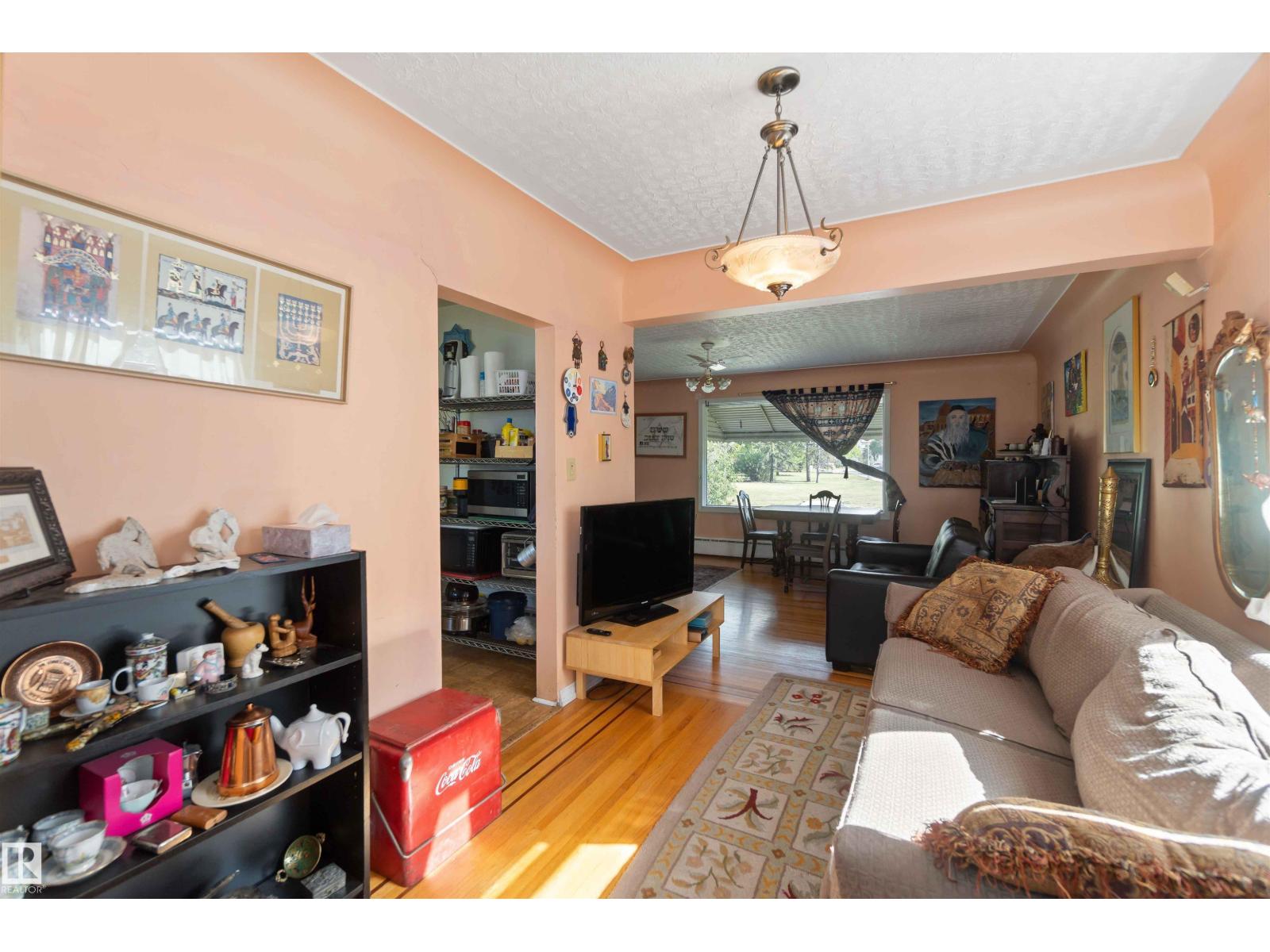 11022 110 Av Nw, Edmonton, Alberta  T5H 1H9 - Photo 8 - E4467253