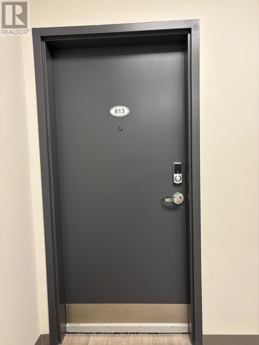 813 - 195 Dufferin Avenue, London East, Ontario  N6K 1K7 - Photo 2 - X13043116