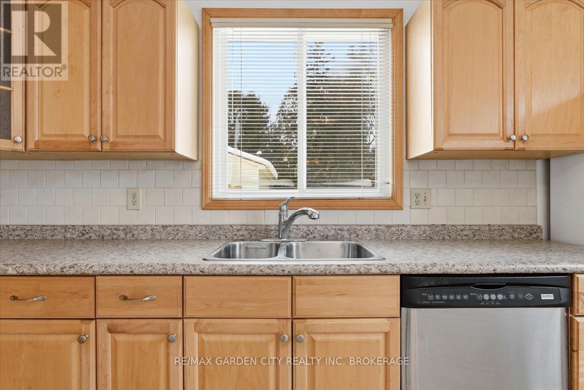 26 Chestnut Street, Pelham, Ontario  L3E 0K3 - Photo 9 - X13039724