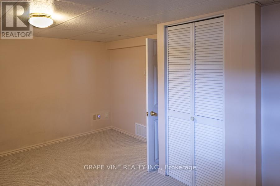 1 Newcastle Avenue, Ottawa, Ontario  K2K 2R2 - Photo 37 - X13042974