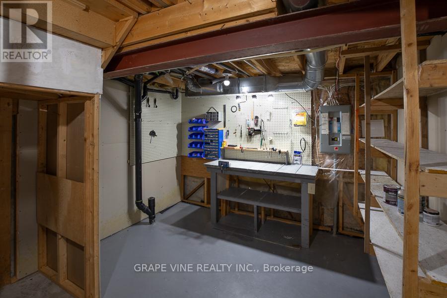 1 Newcastle Avenue, Ottawa, Ontario  K2K 2R2 - Photo 38 - X13042974