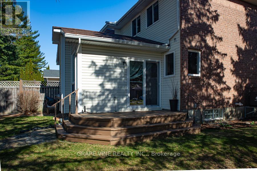 1 Newcastle Avenue, Ottawa, Ontario  K2K 2R2 - Photo 43 - X13042974