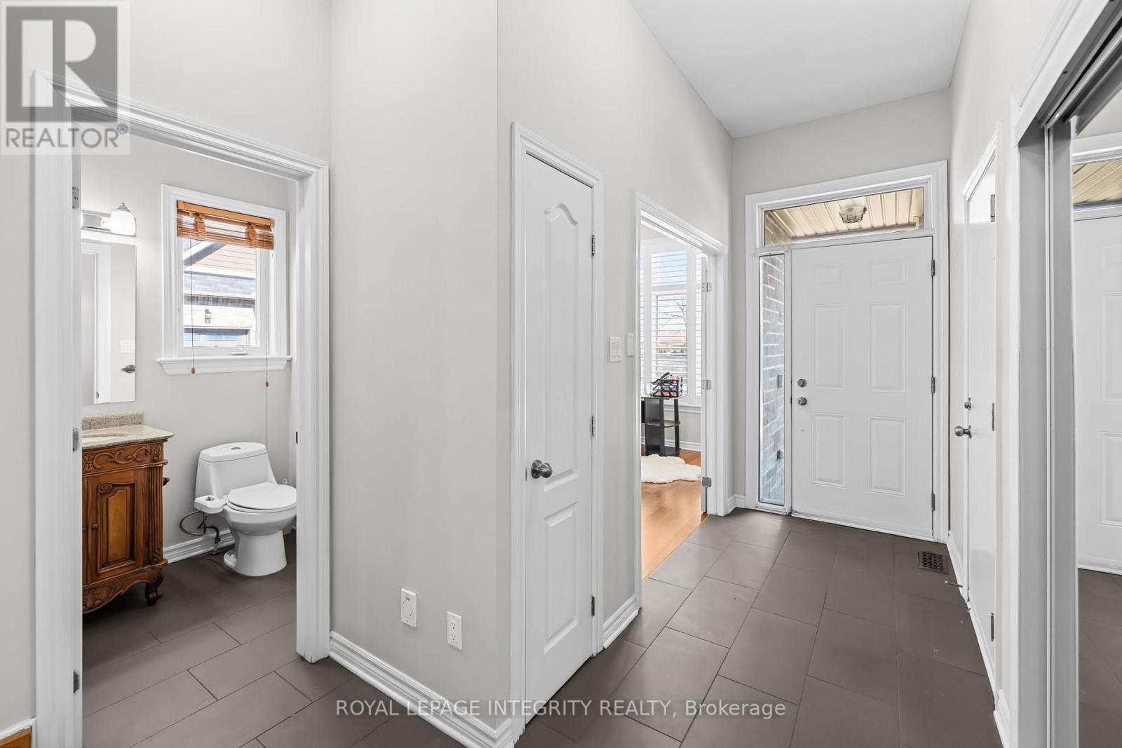 27 Orange Blossom Private, Ottawa, Ontario  K1T 0M9 - Photo 4 - X13042992