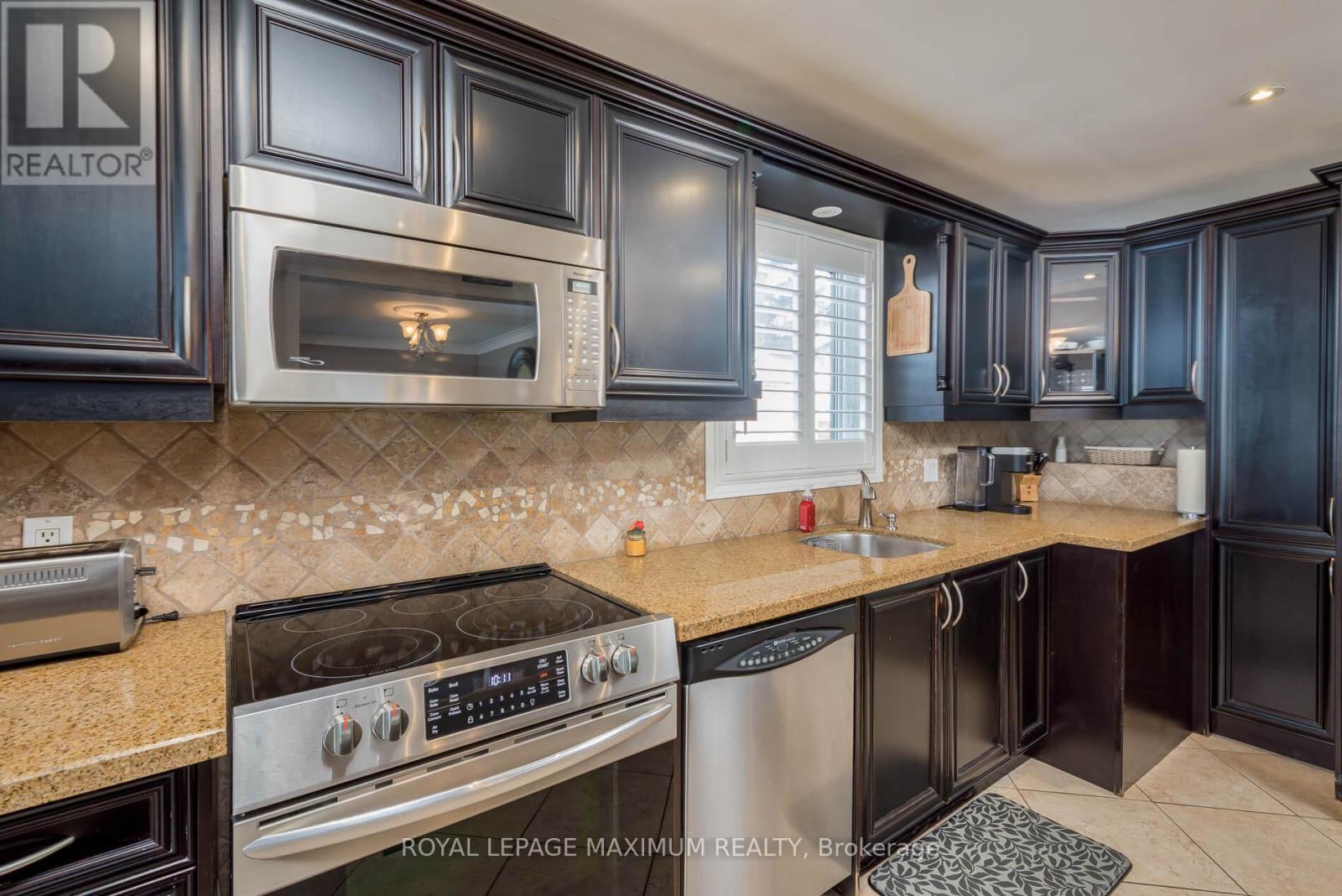 33 Alice Crescent, Toronto, Ontario  M1R 4N6 - Photo 13 - E12751550