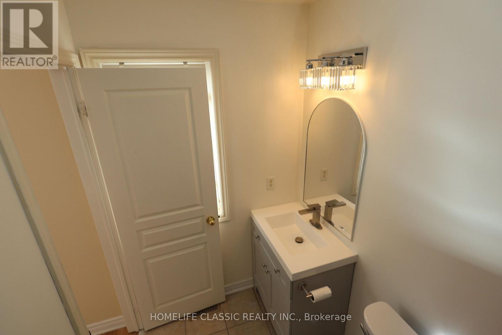 41 Chelton Dr Drive, Richmond Hill, Ontario  L4E 4A9 - Photo 15 - N12901960