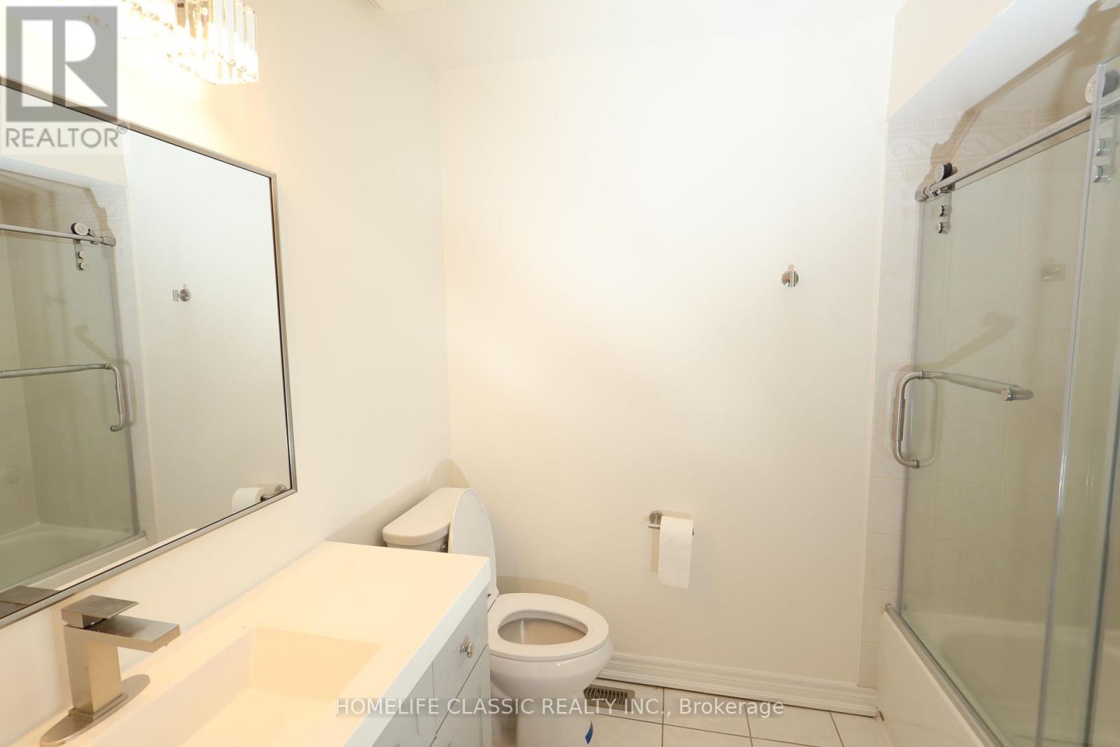 41 Chelton Dr Drive, Richmond Hill, Ontario  L4E 4A9 - Photo 19 - N12901960