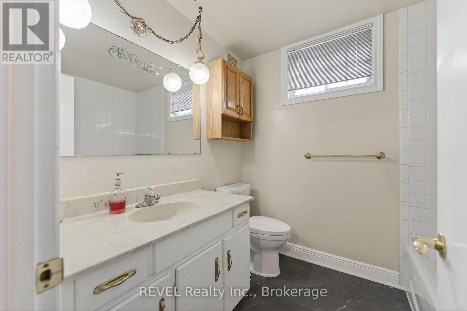 19 Lynwood Drive, Hamilton, Ontario  L8E 3E7 - Photo 13 - X13043020