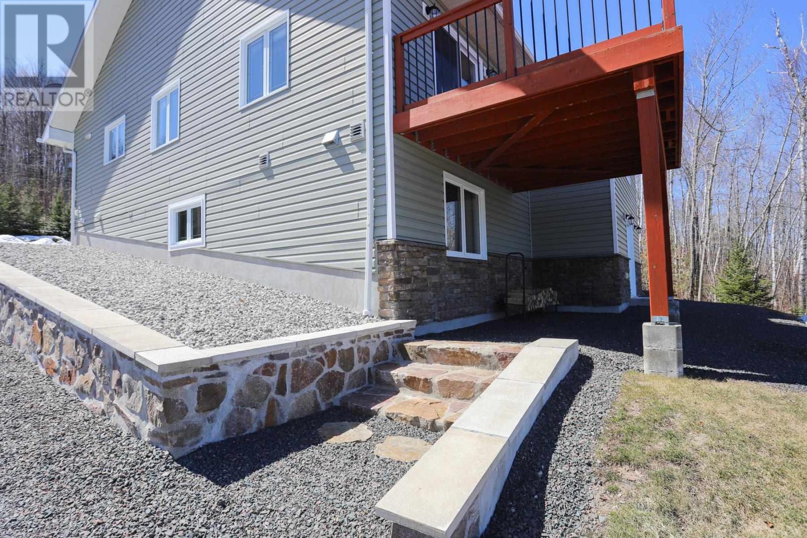 539 Leisure Bay Rd, Blind River, Ontario  P0R 1B0 - Photo 2 - SM260773