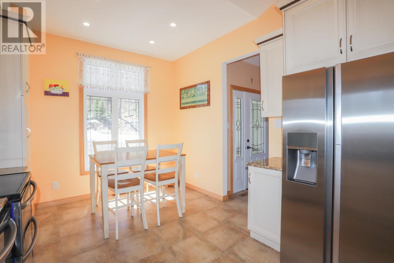 539 Leisure Bay Rd, Blind River, Ontario  P0R 1B0 - Photo 23 - SM260773