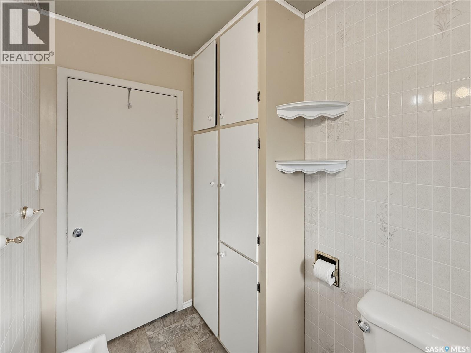 444 5th Avenue Se, Swift Current, Saskatchewan  S9H 3N4 - Photo 11 - SK033827