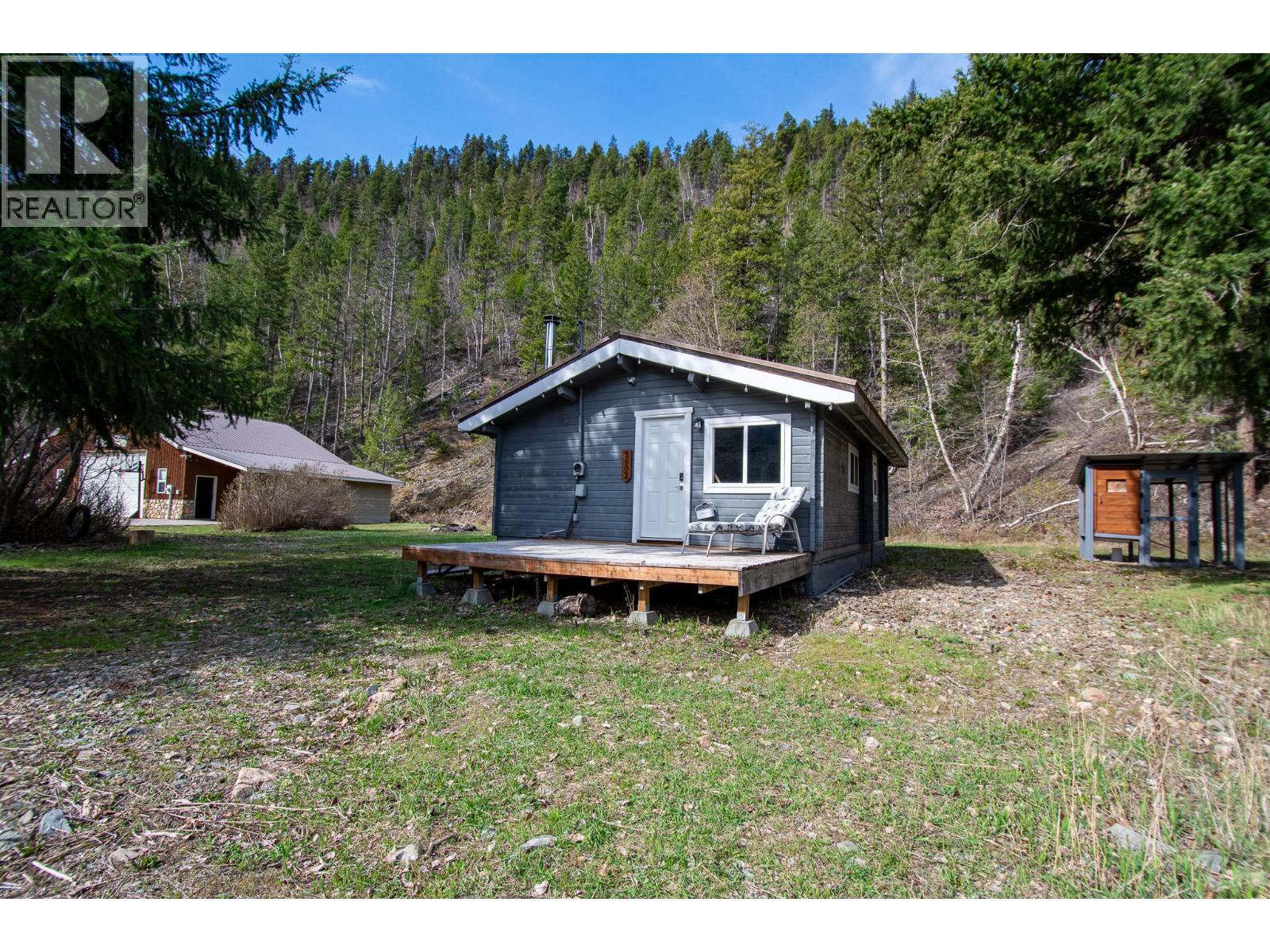 3802 Coalmont Road, Tulameen, British Columbia  V0X 1W0 - Photo 10 - 10377493